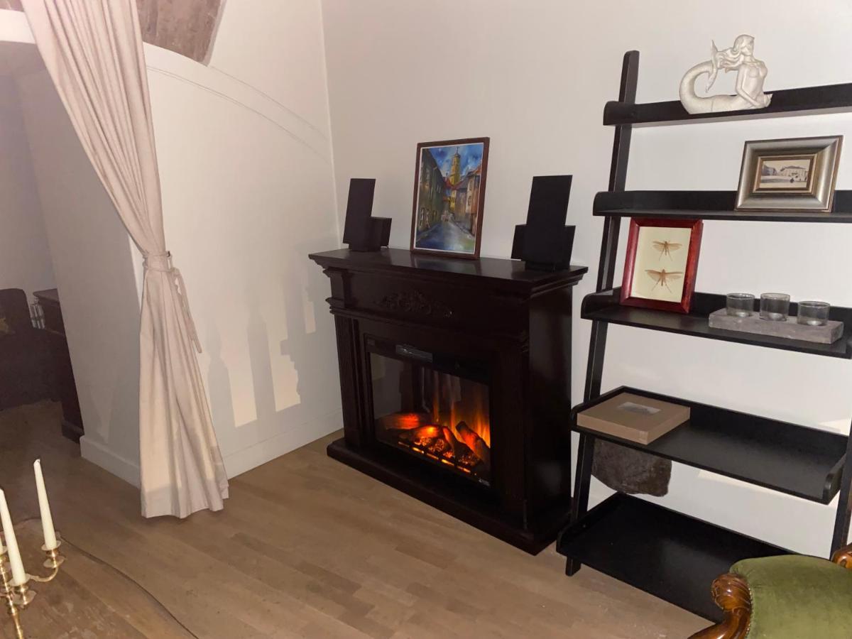 Exclusive Gaono Apartment In The Heart Of Old Town Вильнюс Экстерьер фото